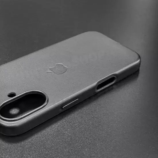 Чехол iPhone 16 Leather Case (MagSafe) Black