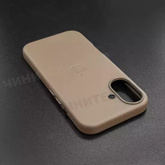 Чехол iPhone 16 Leather Case (MagSafe) Bronze